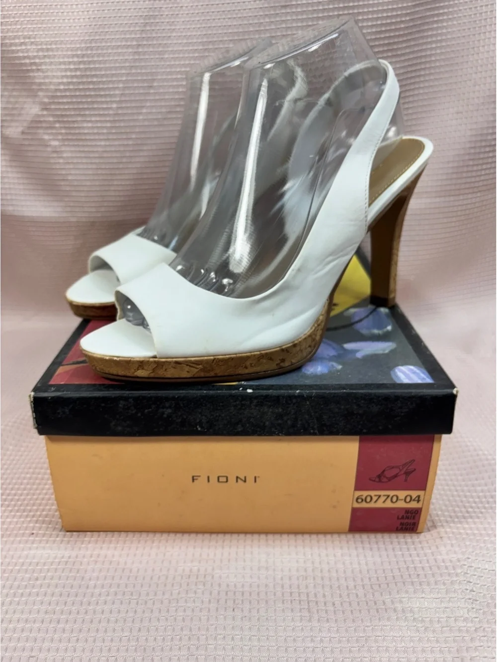 Cream colored Soft leather Fioni Cork Heel size 9